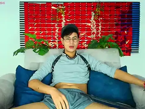 ThiiagoSaeenz online show from 02-16-26, 04:14