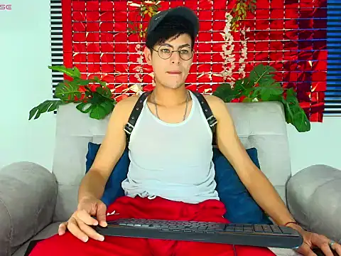 ThiiagoSaeenz online show from 02-17-26, 02:46