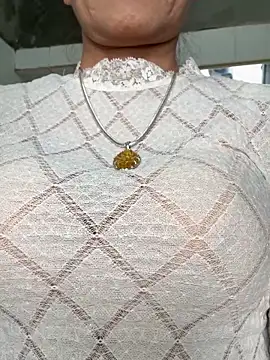 Snapshot of YANINA120 chatting on 02-17-26, 01:57 YANINA120 online show from 02-17-26, 01:57