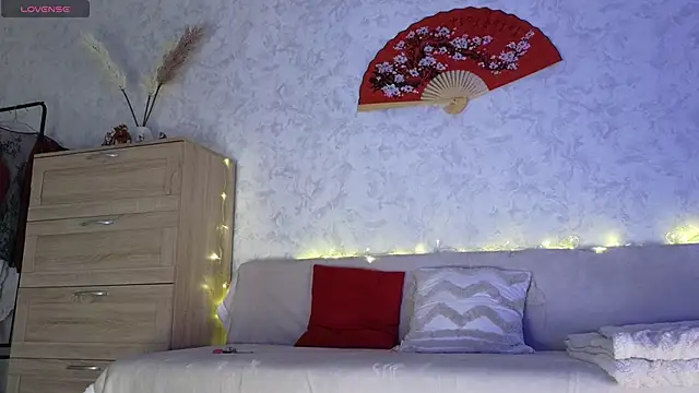 saya li11 online show from 02-12-26, 04:35