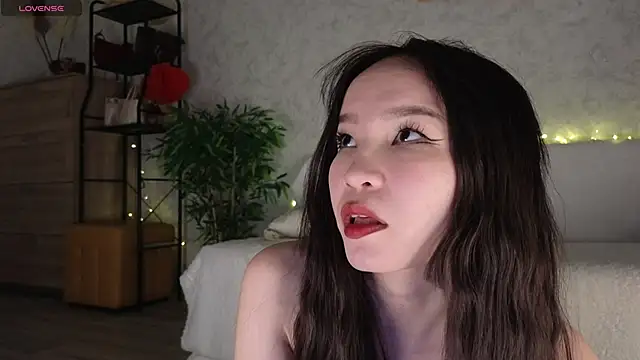 saya li11 online show from 02-24-26, 05:11