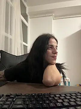 Snapshot of LuxxuryAnne chatting on 01-31-26, 09:13 LuxxuryAnne online show from 01-31-26, 09:13