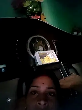 Snapshot of bhavna_pandit chatting on 02-16-26, 08:10 bhavna pandit online show from 02-16-26, 08:10