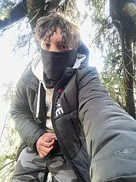 leoooooo88888 online show from 02-16-26, 11:06