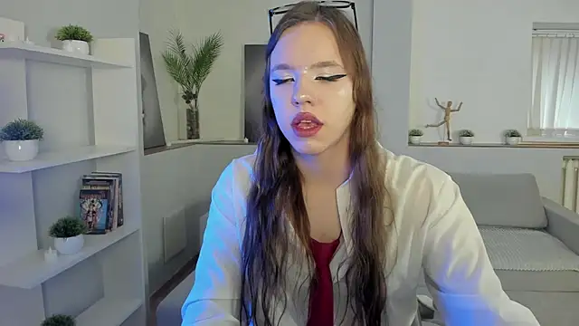 Madison dolly online show from 04-12-26, 08:52