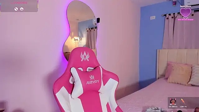 Snapshot of LOU_22_ chatting on 02-09-26, 12:53 LOU 22 online show from 02-09-26, 12:53