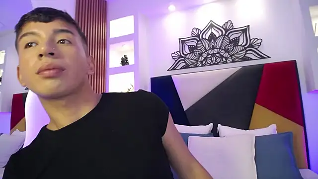 Snapshot of Fancy_Vixen chatting on 02-23-26, 03:37 Fancy Vixen online show from 02-23-26, 03:37