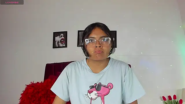 Snapshot of luna_velveth chatting on 02-11-26, 02:27 luna velveth online show from 02-11-26, 02:27