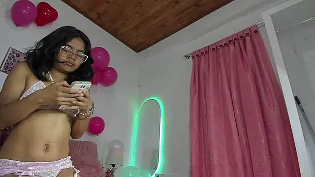 Snapshot of luna_velveth chatting on 02-12-26, 01:22 luna velveth online show from 02-12-26, 01:22