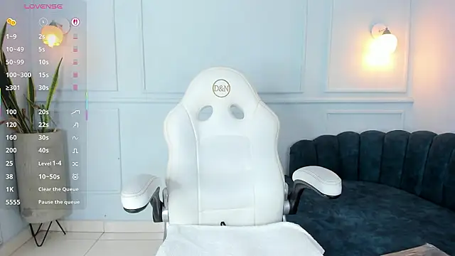 Snapshot of Lia_Velez_ chatting on 02-14-26, 03:47 Lia Velez online show from 02-14-26, 03:47