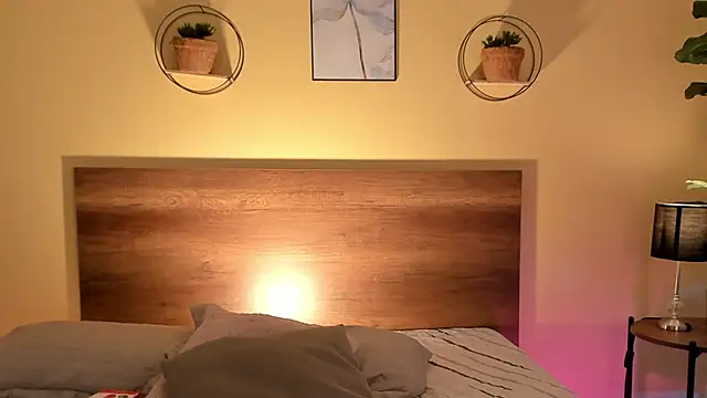 Snapshot of Angel_eros_ chatting on 02-08-26, 04:49 Angel eros online show from 02-08-26, 04:49