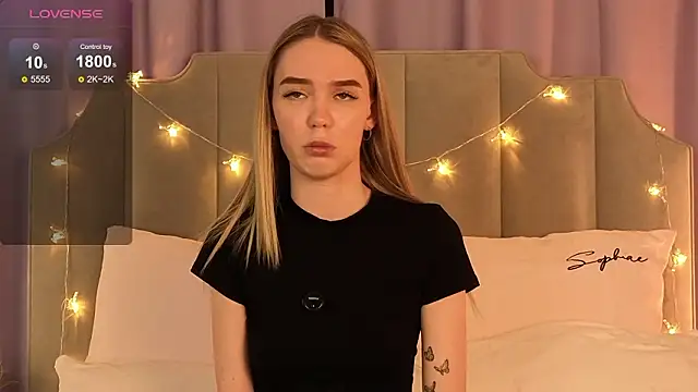 Snapshot of NikkiRyx chatting on 02-04-26, 05:41 NikkiRyx online show from 02-04-26, 05:41