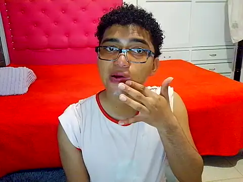 Snapshot of philipsex28 chatting on 02-03-26, 10:04 philipsex28 online show from 02-03-26, 10:04