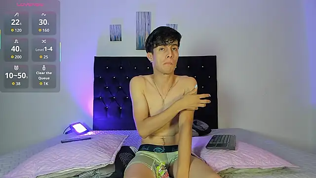 axxxel twink online show from 02-27-26, 03:17