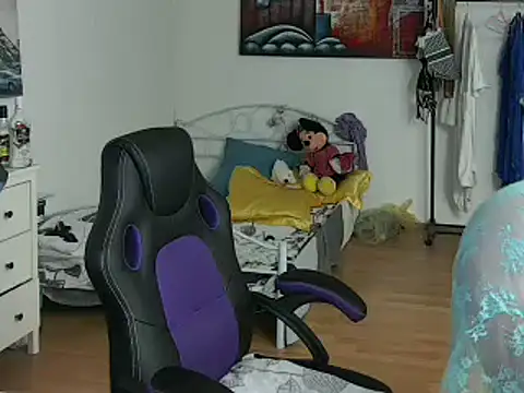 Sylly online show from 02-10-25, 07:47