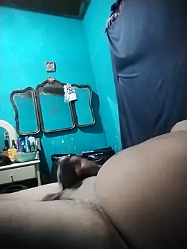 Snapshot of Sergiowooo chatting on 02-18-26, 08:21 Sergiowooo online show from 02-18-26, 08:21