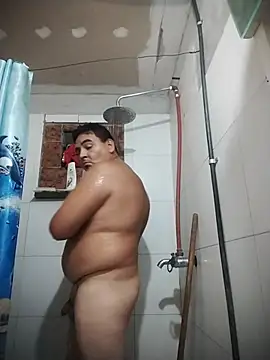 Snapshot of Sergiowooo chatting on 02-26-26, 05:28 Sergiowooo online show from 02-26-26, 05:28