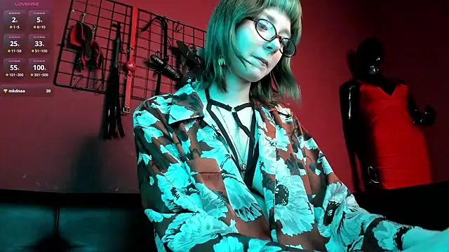 Scarle Whisper online show from 02-21-26, 01:39