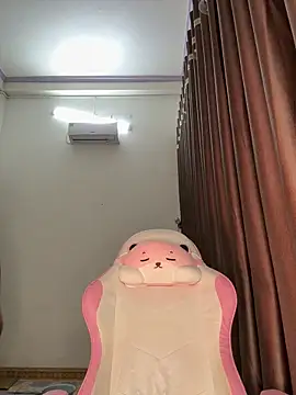 Snapshot of wang1472581 chatting on 02-08-26, 09:23 wang1472581 online show from 02-08-26, 09:23