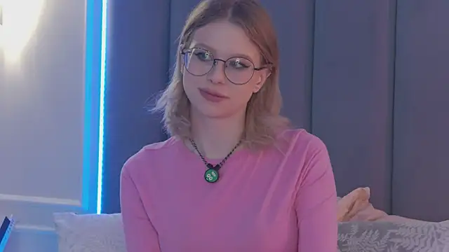 Snapshot of Ivy_Allen chatting on 02-07-26, 04:54 Ivy Allen online show from 02-07-26, 04:54