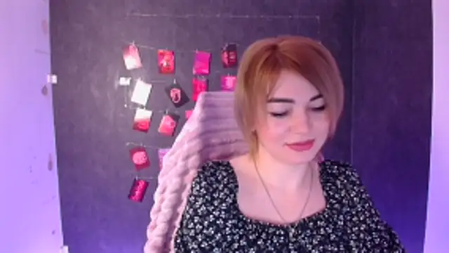 Snapshot of CuttieEmma chatting on 02-02-26, 06:45 CuttieEmma online show from 02-02-26, 06:45