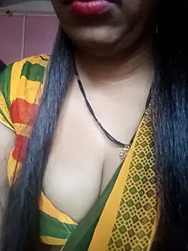 Snapshot of Alka_sexy56 chatting on 02-14-26, 09:06 Alka sexy56 online show from 02-14-26, 09:06