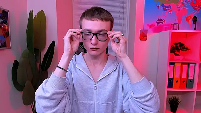 Snapshot of Emmit_Barker chatting on 03-02-26, 10:11 Emmit Barker online show from 03-02-26, 10:11