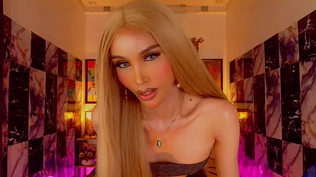 Snapshot of SeductiveSamanthaTS chatting on 02-18-26, 04:14 SeductiveSamanthaTS online show from 02-18-26, 04:14