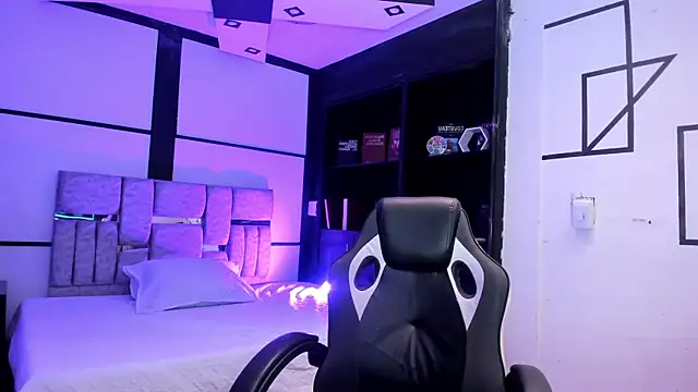 Snapshot of GemmaBrown chatting on 02-26-26, 12:37 GemmaBrown online show from 02-26-26, 12:37