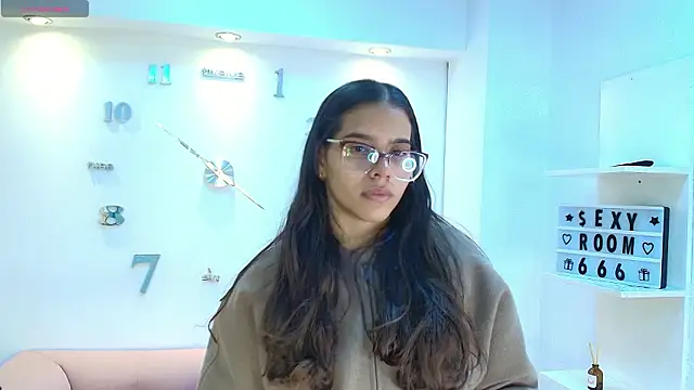 Snapshot of Luna_Millers chatting on 02-12-26, 03:34 Luna Millers online show from 02-12-26, 03:34