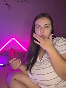 Snapshot of AlyaX_X chatting on 02-12-26, 03:29 AlyaX X online show from 02-12-26, 03:29