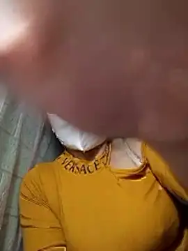 Snapshot of AYW-29 chatting on 02-11-26, 07:13 AYW-29 online show from 02-11-26, 07:13