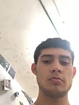 Snapshot of jhayko22 chatting on 02-07-26, 01:20 jhayko22 online show from 02-07-26, 01:20