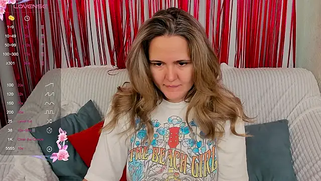 Snapshot of LilyBel chatting on 02-17-26, 08:00 LilyBel online show from 02-17-26, 08:00