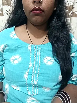 Snapshot of Parul-009 chatting on 02-14-26, 08:05 Parul-009 online show from 02-14-26, 08:05