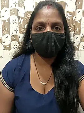 Snapshot of Parul-009 chatting on 02-20-26, 05:48 Parul-009 online show from 02-20-26, 05:48