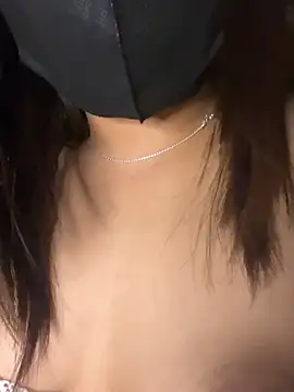 Violin xue online show from 02-20-26, 05:24