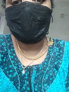 Snapshot of Tamil_Devasri chatting on 02-23-26, 05:49 Tamil Devasri online show from 02-23-26, 05:49