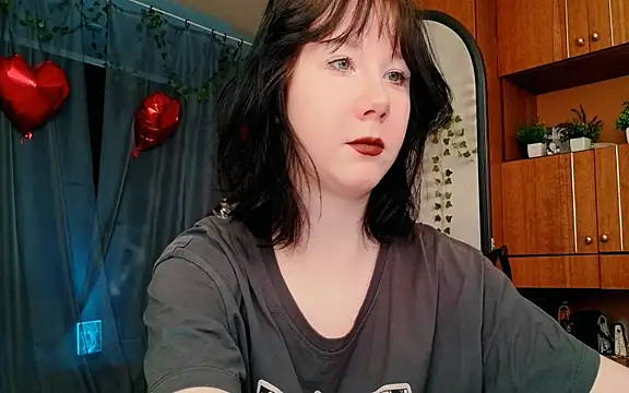 Snapshot of marty_bree chatting on 03-23-26, 02:32 marty bree online show from 03-23-26, 02:32