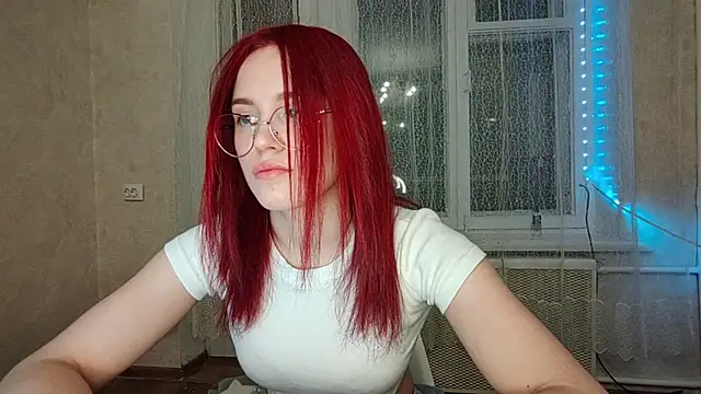 Snapshot of CalandraRolon chatting on 02-26-26, 05:45 CalandraRolon online show from 02-26-26, 05:45