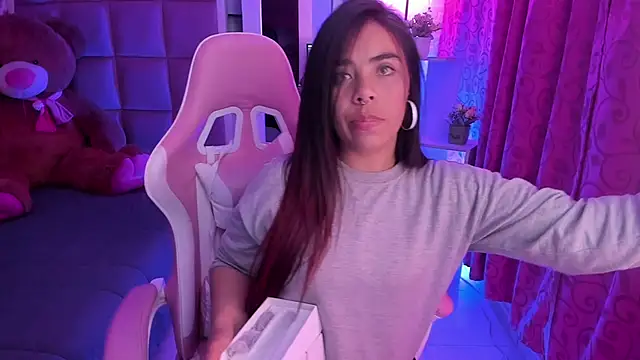 Snapshot of liany_taylor chatting on 02-25-26, 02:54 liany taylor online show from 02-25-26, 02:54