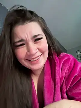 Snapshot of SpicyRed_x chatting on 02-17-26, 01:29 SpicyRed x online show from 02-17-26, 01:29