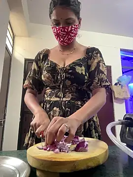 kavyababy00 online show from 02-18-26, 06:20