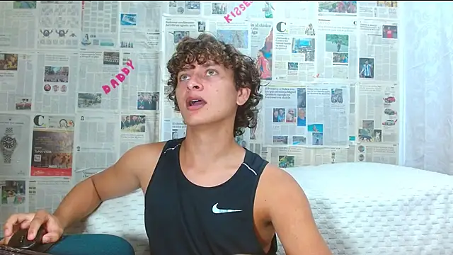 Snapshot of arielnoir6958 chatting on 01-31-26, 11:36 arielnoir6958 online show from 01-31-26, 11:36