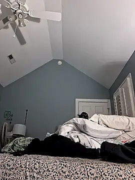 Snapshot of TrndSettr chatting on 02-06-26, 11:19 TrndSettr online show from 02-06-26, 11:19