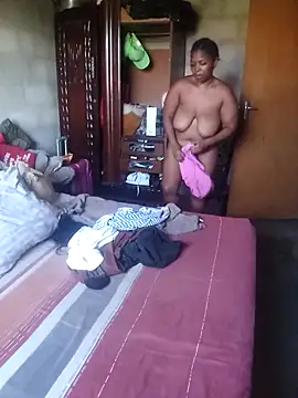 CurvyCutiexx3 online show from 02-19-26, 11:39