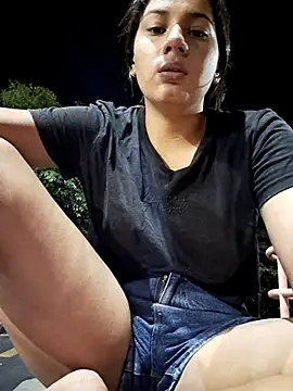 Snapshot of Cris18sexy chatting on 02-15-26, 01:24 Cris18sexy online show from 02-15-26, 01:24