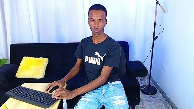 Snapshot of gusy_18 chatting on 02-27-26, 08:53 gusy 18 online show from 02-27-26, 08:53