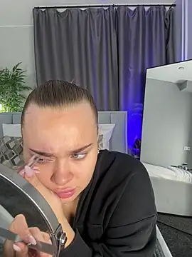 Snapshot of MonicaWestt chatting on 02-24-26, 06:44 MonicaWestt online show from 02-24-26, 06:44