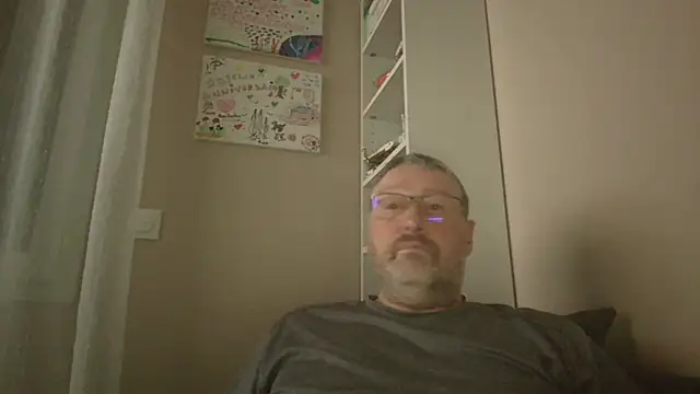 doudou310 online show from 02-06-26, 05:34